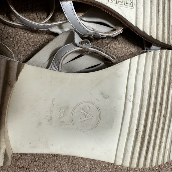 Aperlai Loula White Leather Studded Sandals - Picture 6 of 8